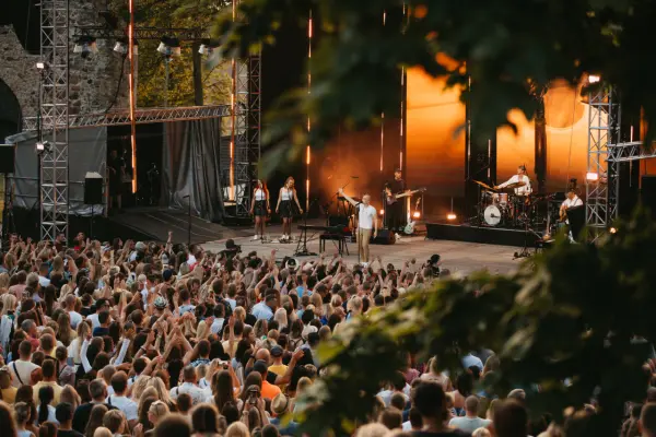 Krists Luhaers — Fotogrāfs, Rīga
